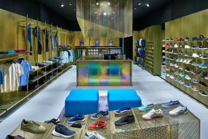 Thiết kế shop thời trang nam “chất như nước cất”